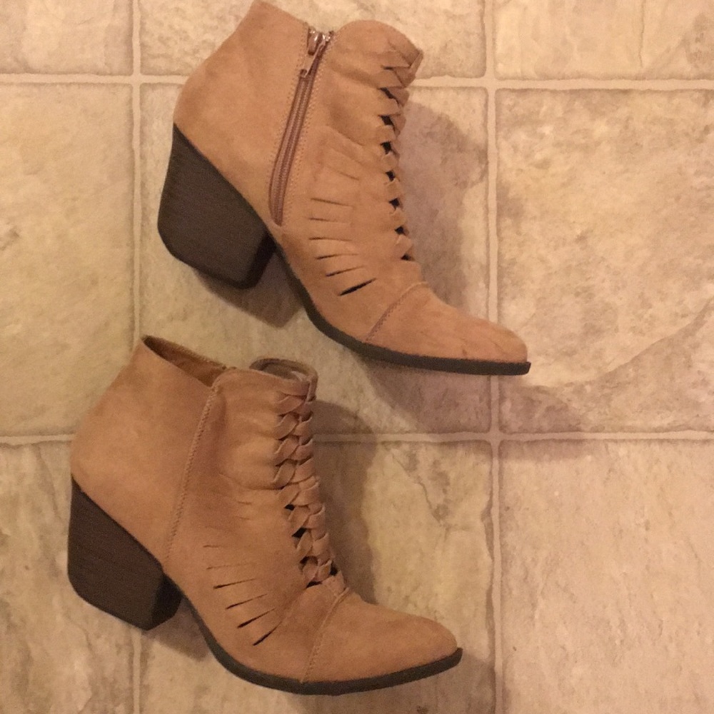 Coconuts by Matisse suede boots